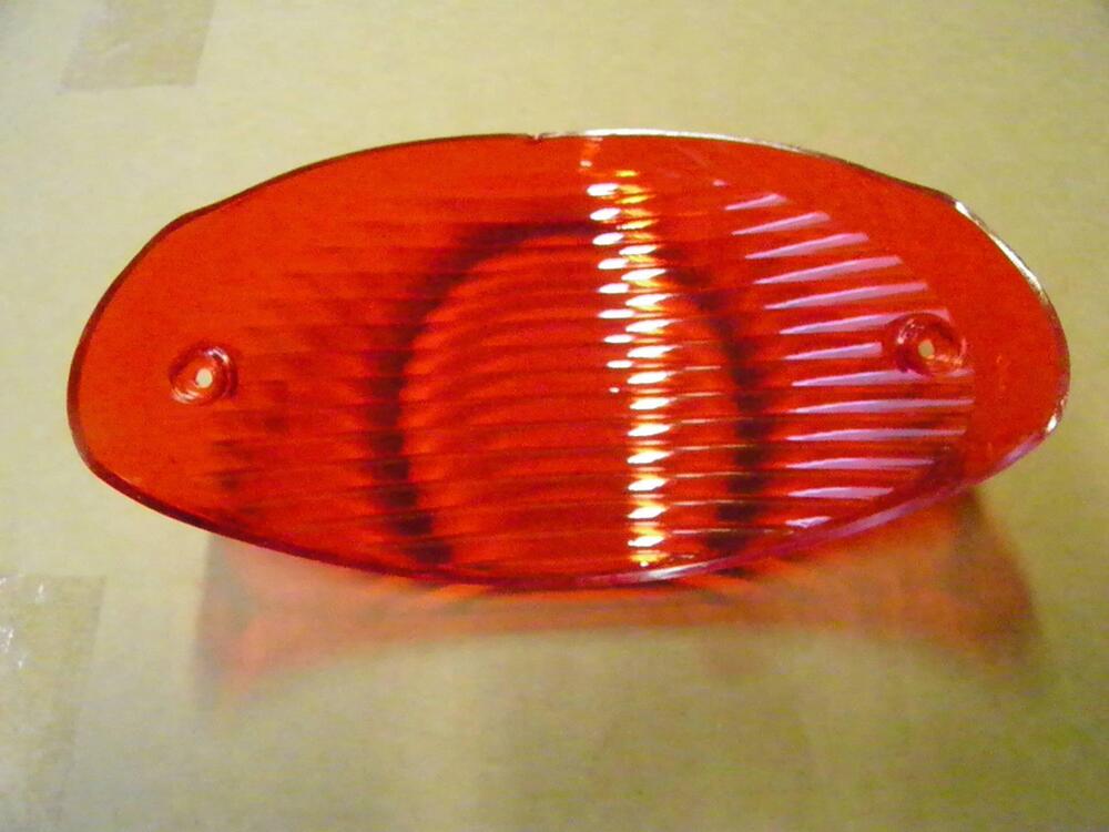 VETRO FANALE POST. APRILIA SCARABEO JC35712X92000 (2)