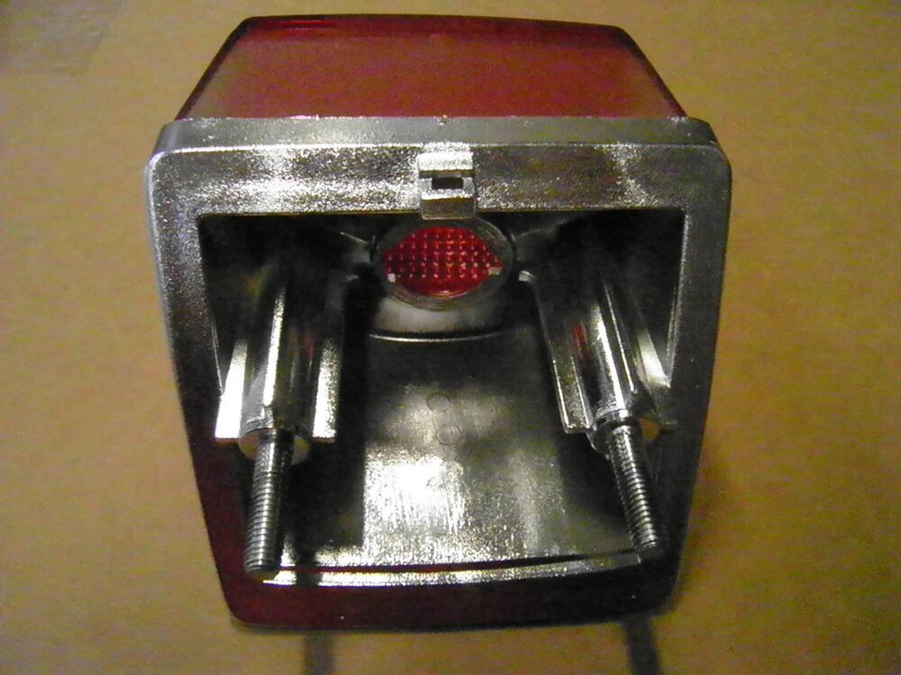 FANALE POST. APRILIA CODICE AP8112531