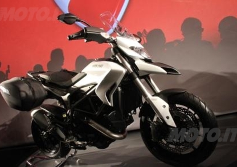 Ducati: nuove Hypermotard, Hypermotard SP e Hyperstrada ad EICMA 2012