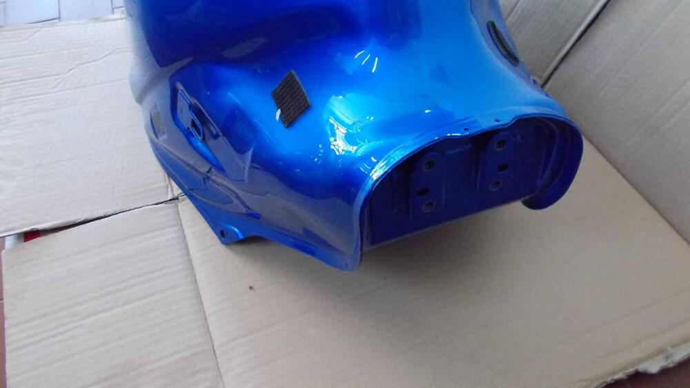 Serbatoio originale blu Suzuki per GSX-S F (3)