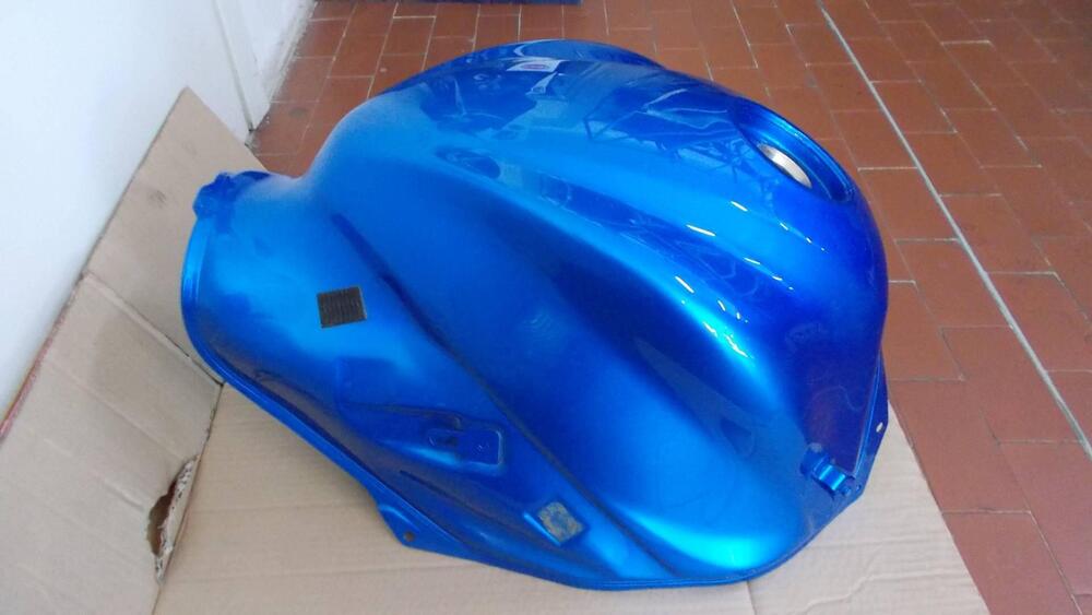 Serbatoio originale blu Suzuki per GSX-S F (6)