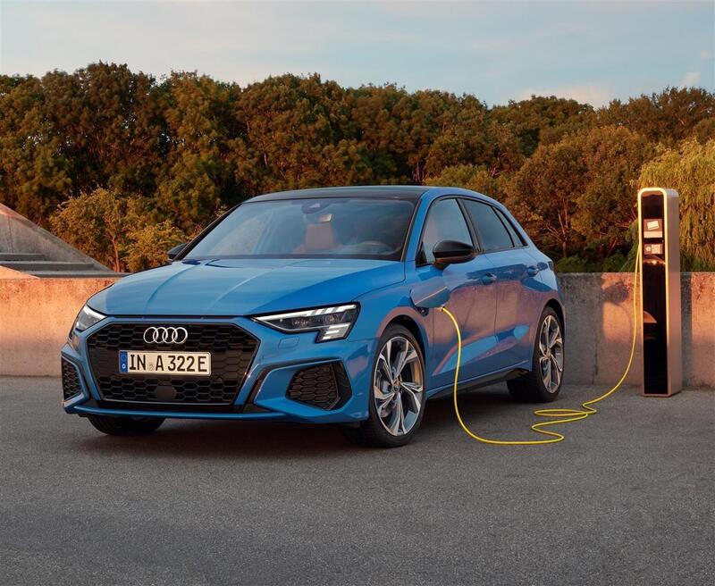 Audi A3 Sportback TFSI e: quanto costa la versione ibrida plug-in