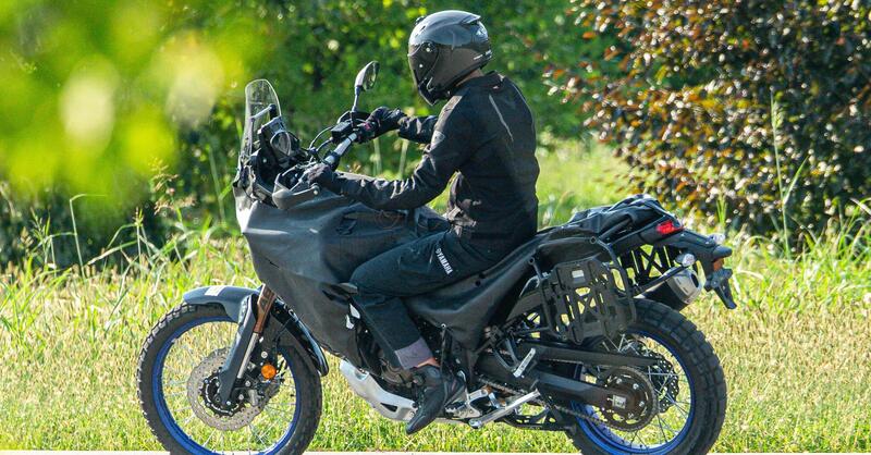 Yamaha T&eacute;n&eacute;r&eacute; 700, arriva la Adventure? Foto spia