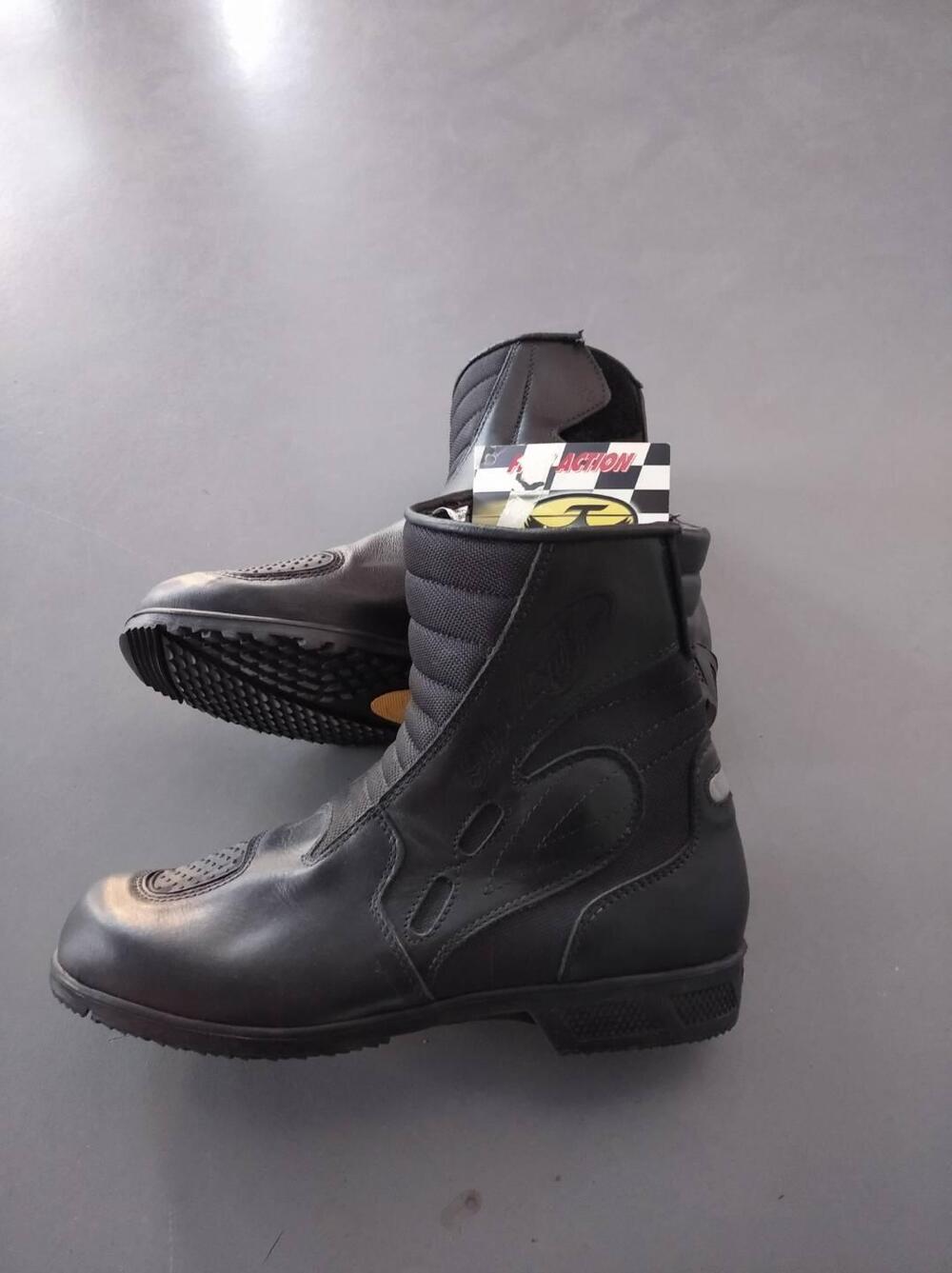 STIVALI STYLMARTIN NERI BASSI