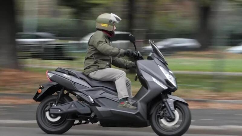 Jonway MJS-E Sport. Lo scooterone elettrico da 130 km/h