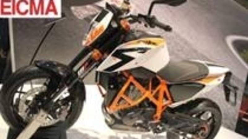 KTM 690 Duke R a EICMA 2012