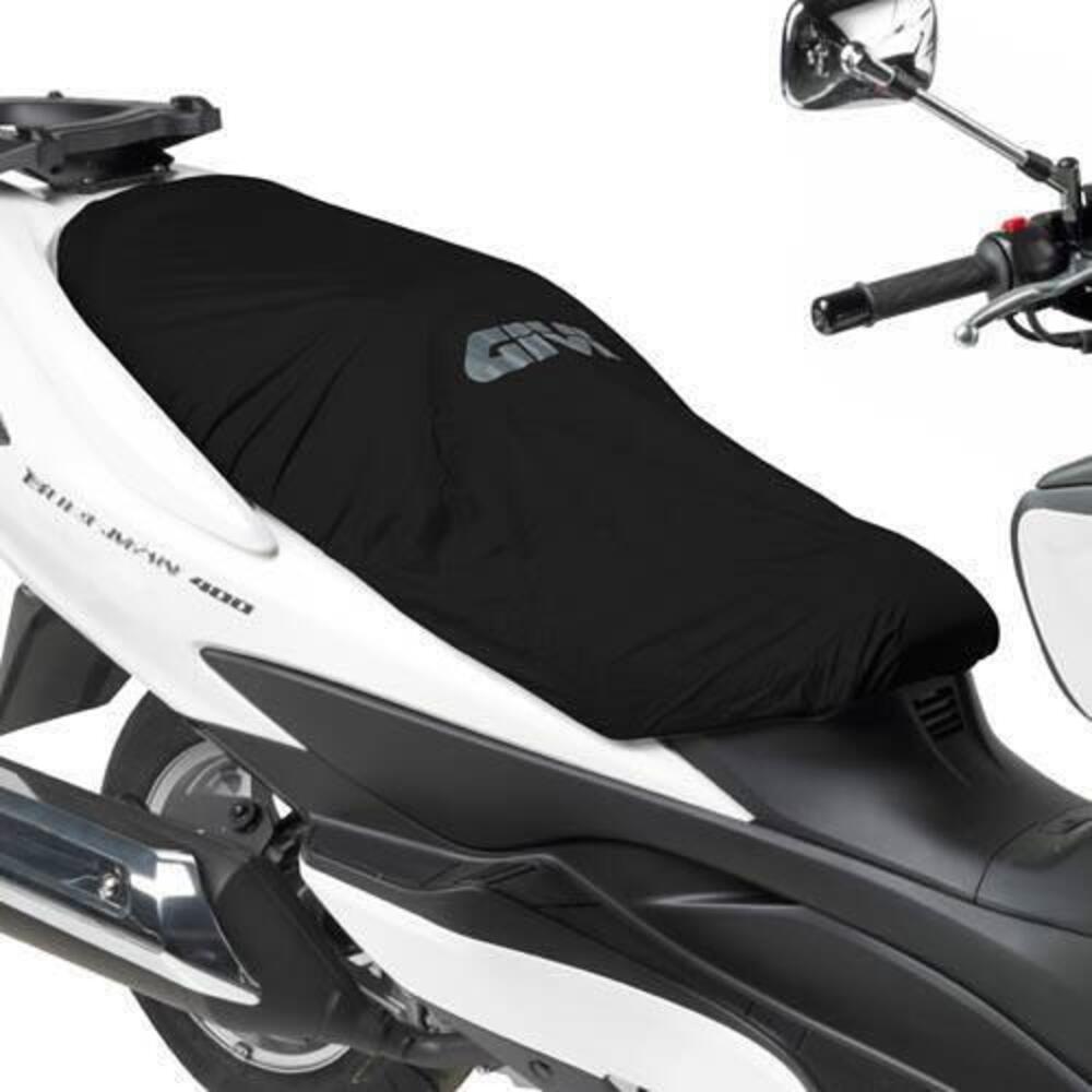 COPRISELLA IMPERMEABILE UNIVERSALE GIVI S210