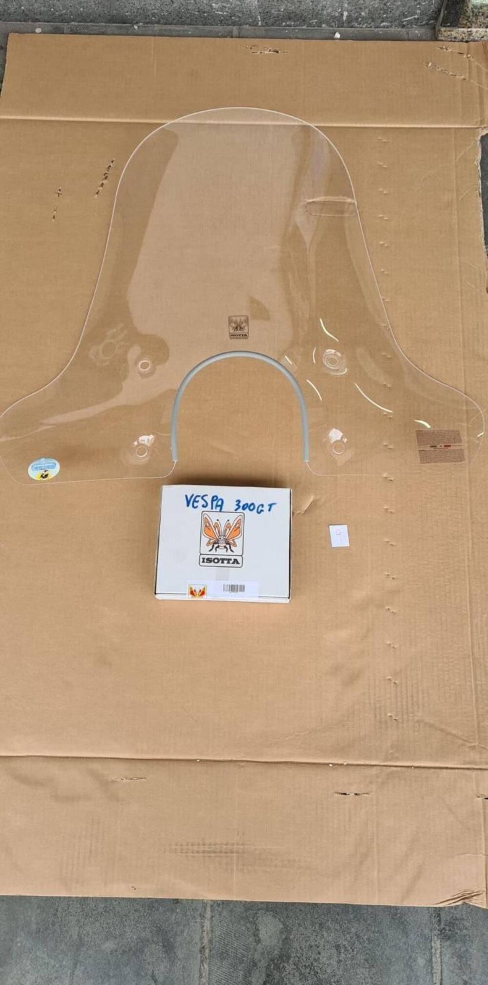 PARABREZZA PIAGGIO VESPA GT 250 GTS 300 Isotta