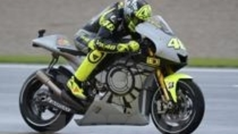 Rossi: &quot;La Yamaha &egrave; ancora la mia moto&quot;