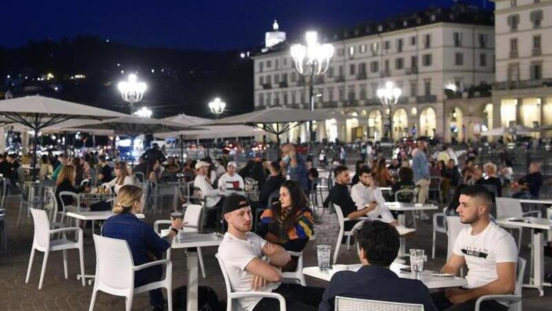 Nuovo DPCM: si potranno chiudere strade e piazze. &quot;Zona rossa&quot; nei luoghi della movida