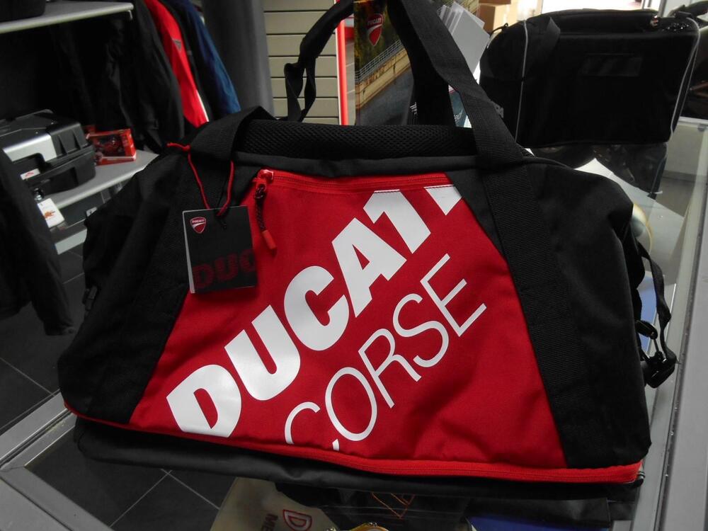 Borsone da palestra Ducati (2)