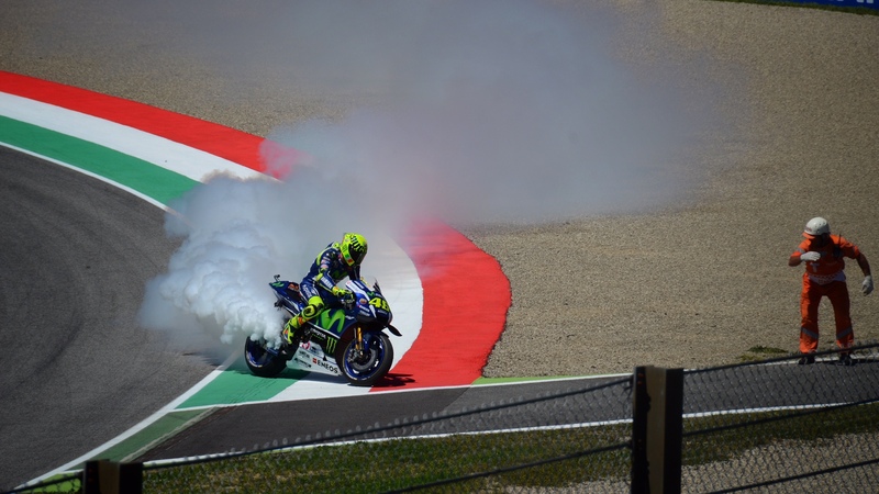 Doppia rottura Yamaha al Mugello, colpa di un fuorigiri