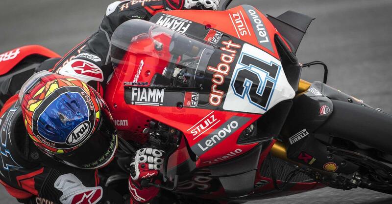 Superbike: Rinaldi debutta in sella alla Ducati ufficiale