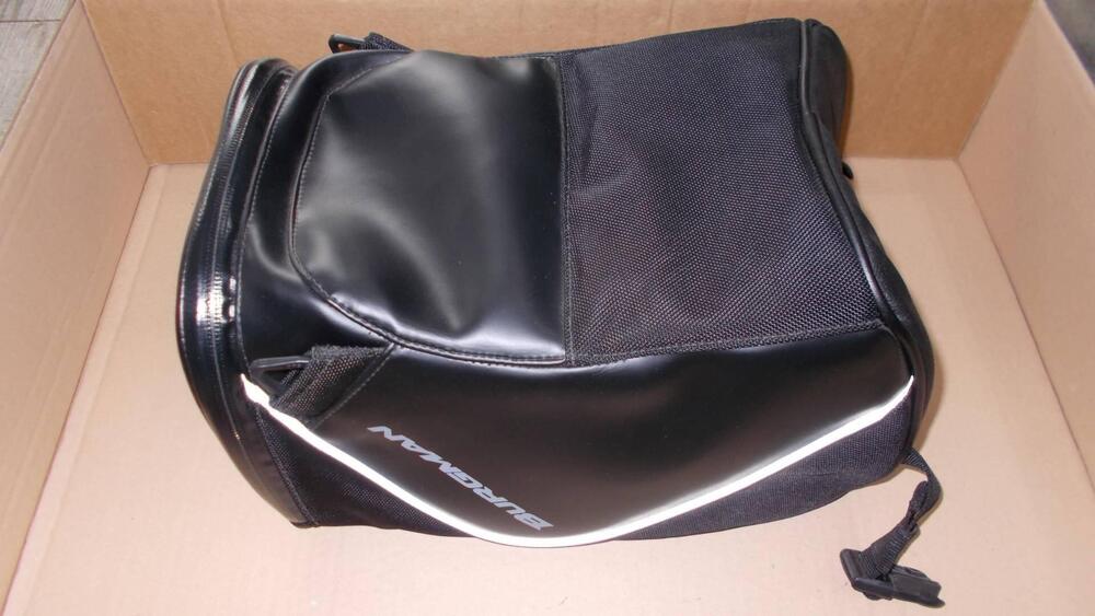 Borsa tunnel Suzuki Burgman (2)