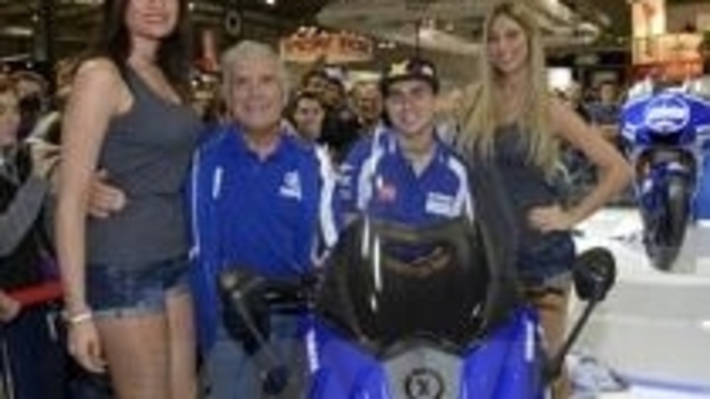 EICMA: bagno di folla per Lorenzo e Agostini in Yamaha!