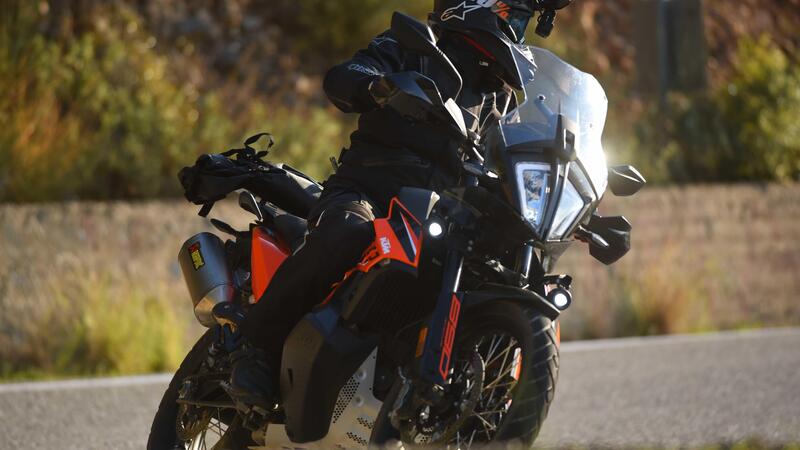 KTM 890 Adventure 2021: TEST anteprima