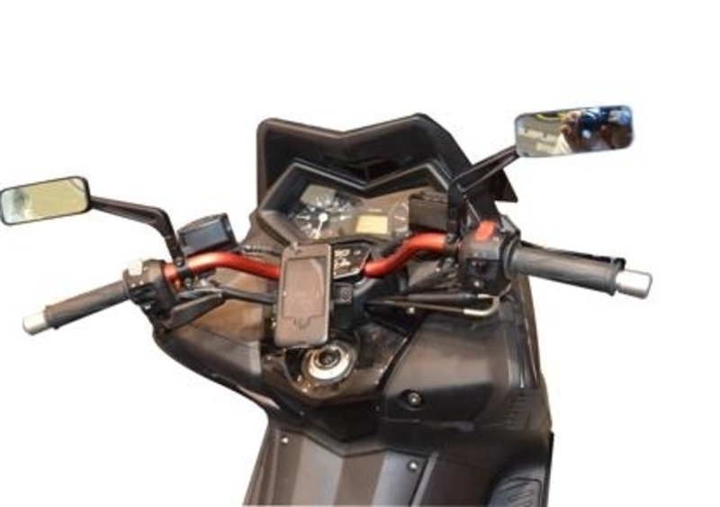 Styl presenta il kit di accessori S2 Concept, Ixil e Tita per Yamaha T-Max 530