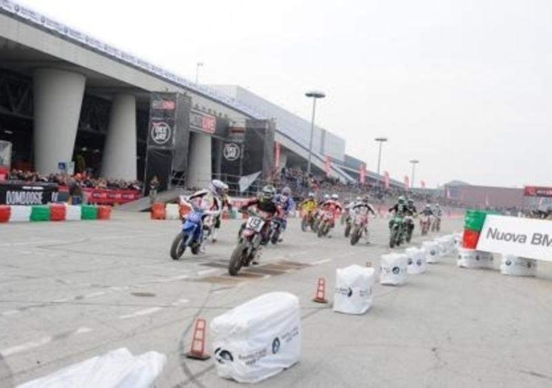 EICMA MotoLive 2012: record di pubblico e di campioni