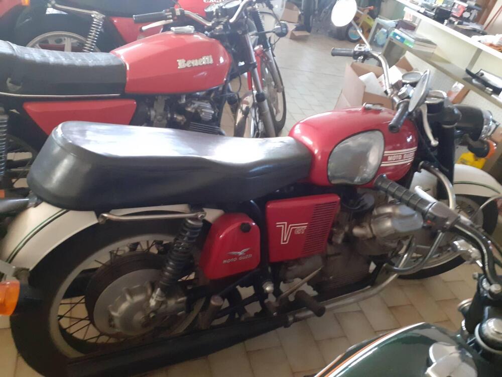 Moto Guzzi V7 (3)