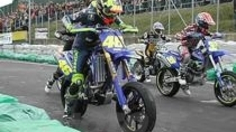 Anche Valentino Rossi parteciper&agrave; al Sic Supermoto Day