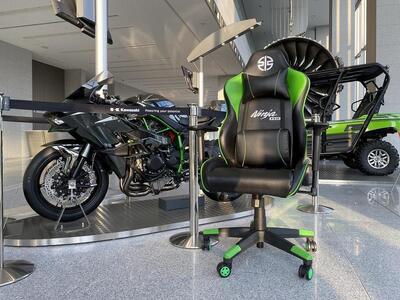 La Gaming Chair in Ninja H2 style