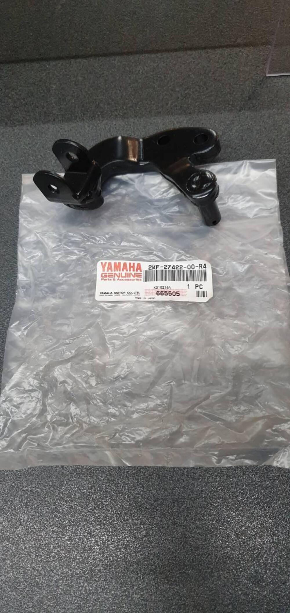 SUPPORTO PEDANA ANTERIORE DESTRA YAMAHA XT 600
