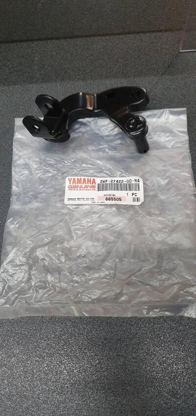 SUPPORTO PEDANA ANTERIORE DESTRA YAMAHA XT 600