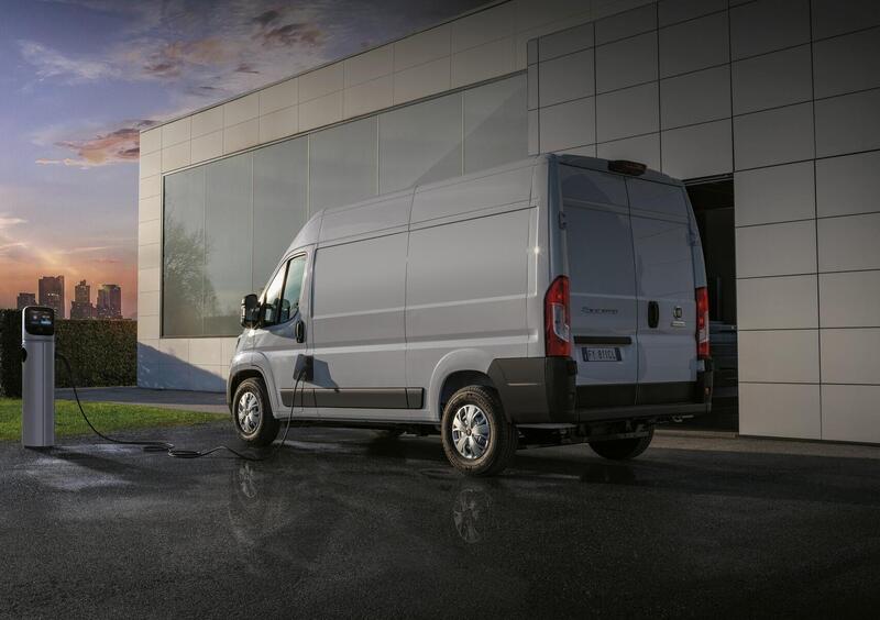 Fiat e-Ducato Furgone (2023-->>) (4)