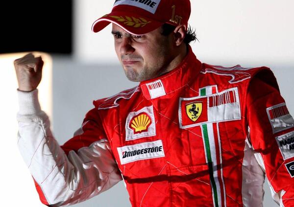 Interlagos 2008, Felipe Massa e quel pugno del meccanico entrato nella storia 
