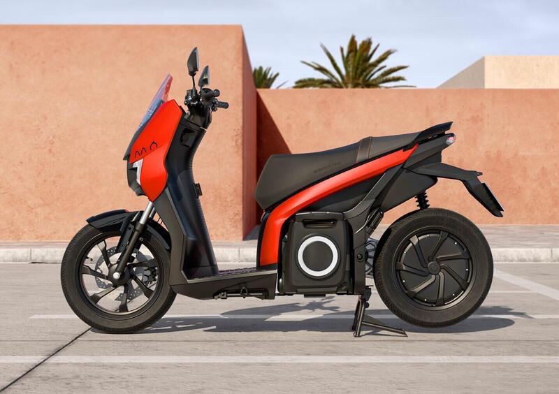 SEAT M&Oacute; eScooter 125. Arriva il primo scooter elettrico della casa automobilistica