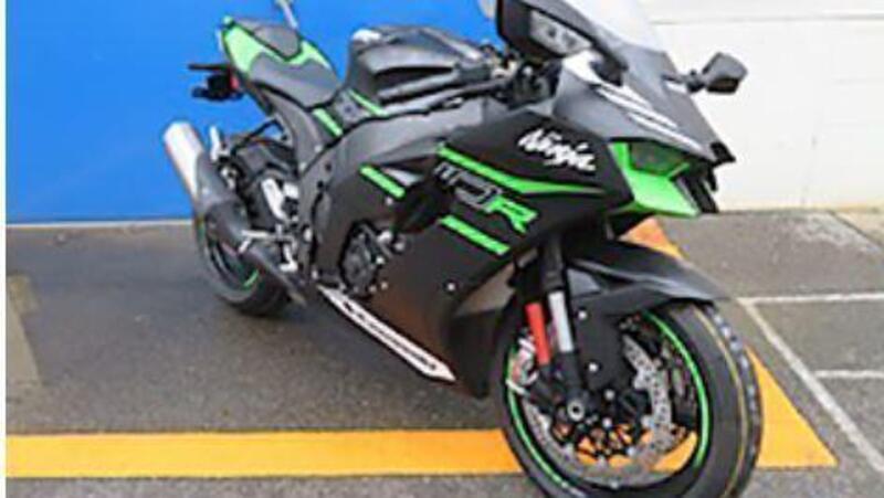 Kawasaki ZX-10R e ZX-10RR 2021 svelate in Australia