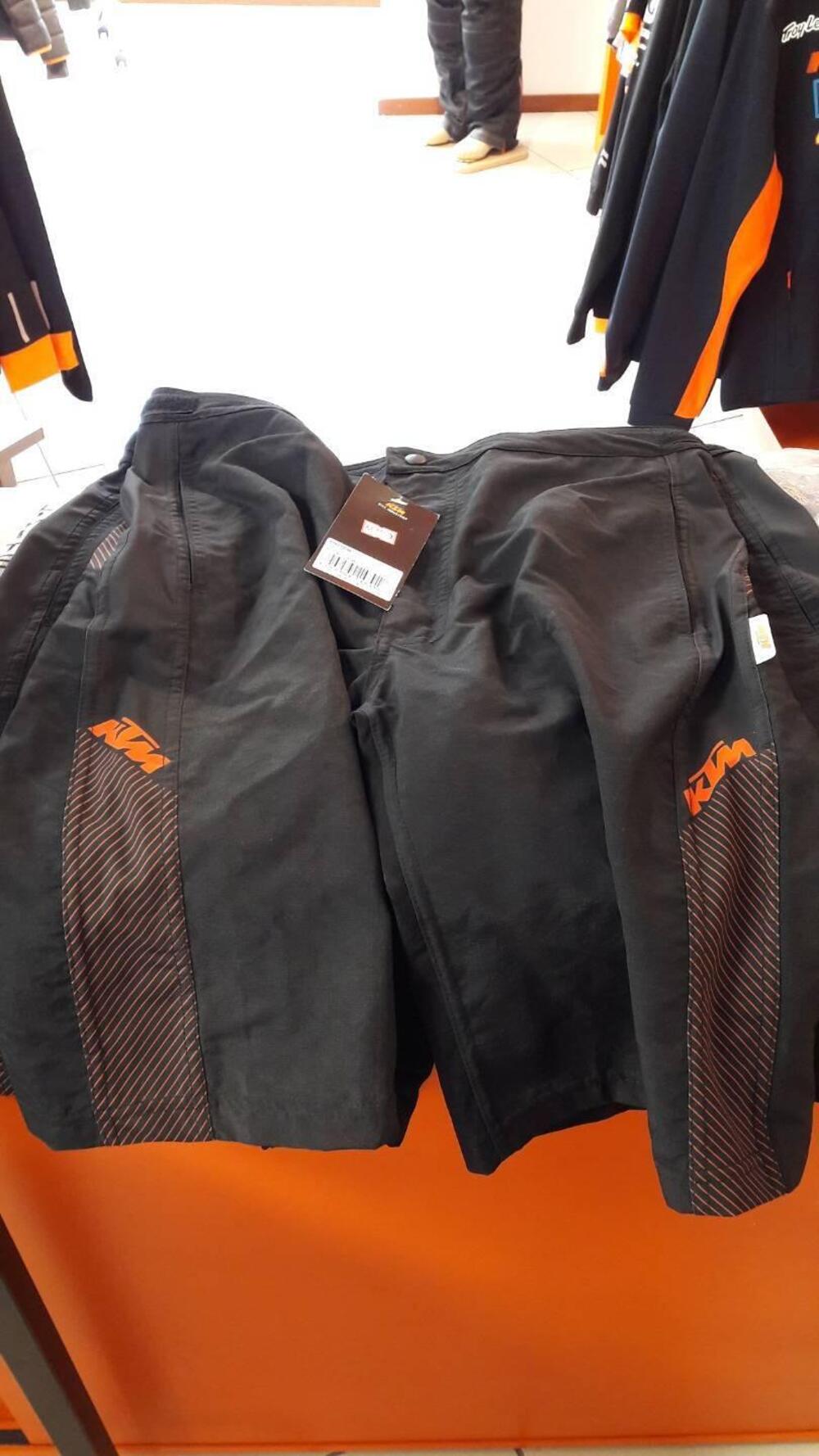 KTM pantaloncino Factory MTB scontato