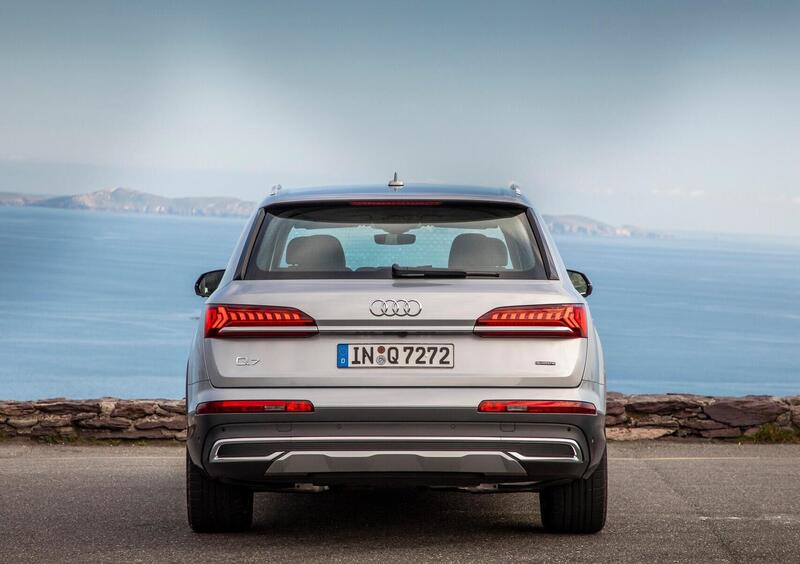 Audi Q7 (2015-->>) (21)