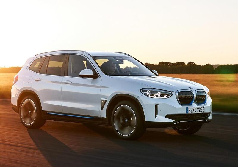 Bmw e Alibaba, partnership per acquisti on line