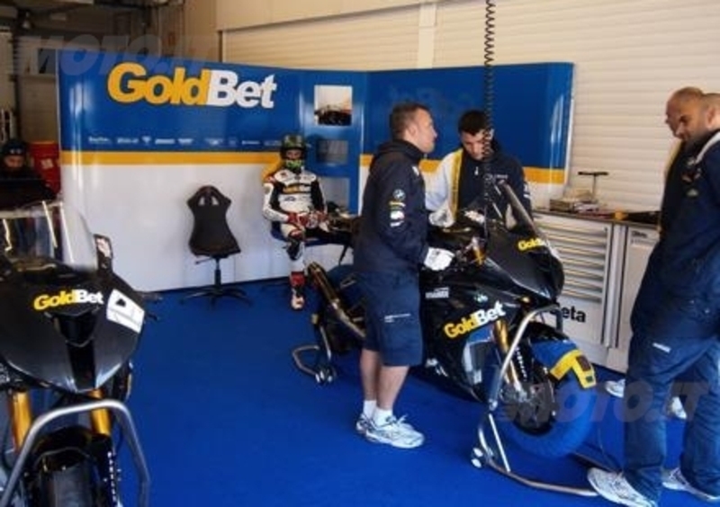 Il freddo rallenta i test MotoGP e SBK di Jerez