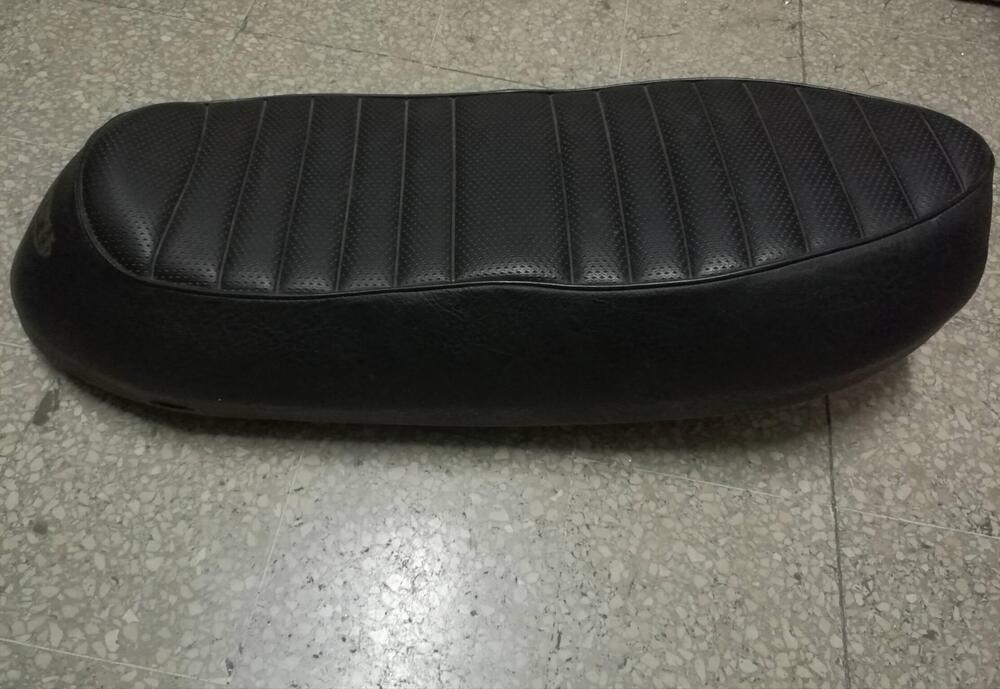 SELLA ORIGINALE BONNEVILLE EPOCA Triumph (3)