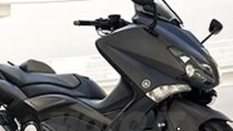 Yamaha regala un mese di assicurazione