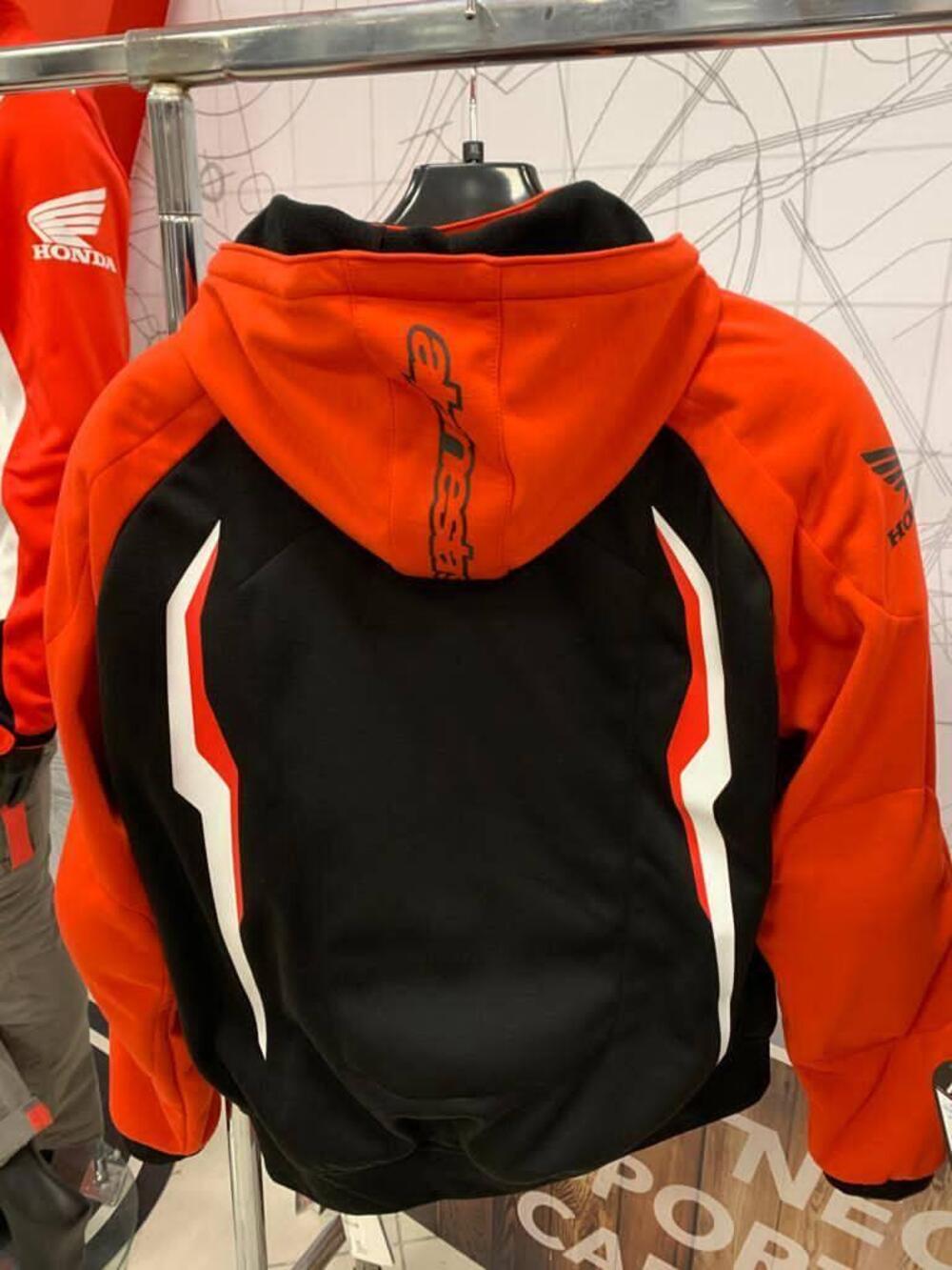 Abbigliamento ufficiale HONDA (2)