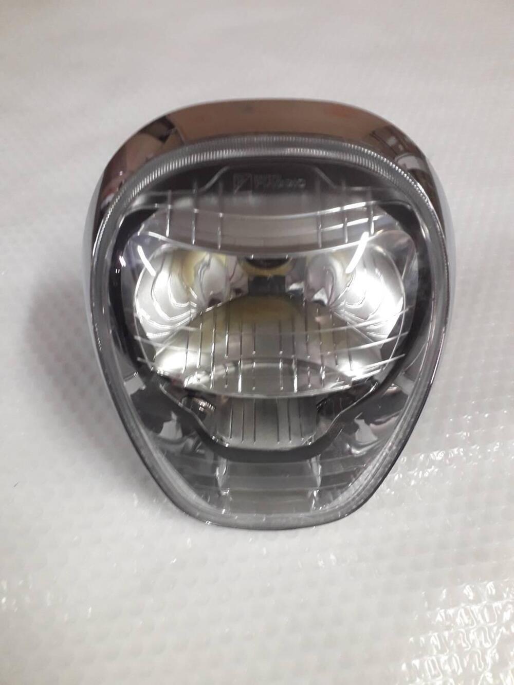 FARO ANTERIORE PIAGGIO BEVERLY.