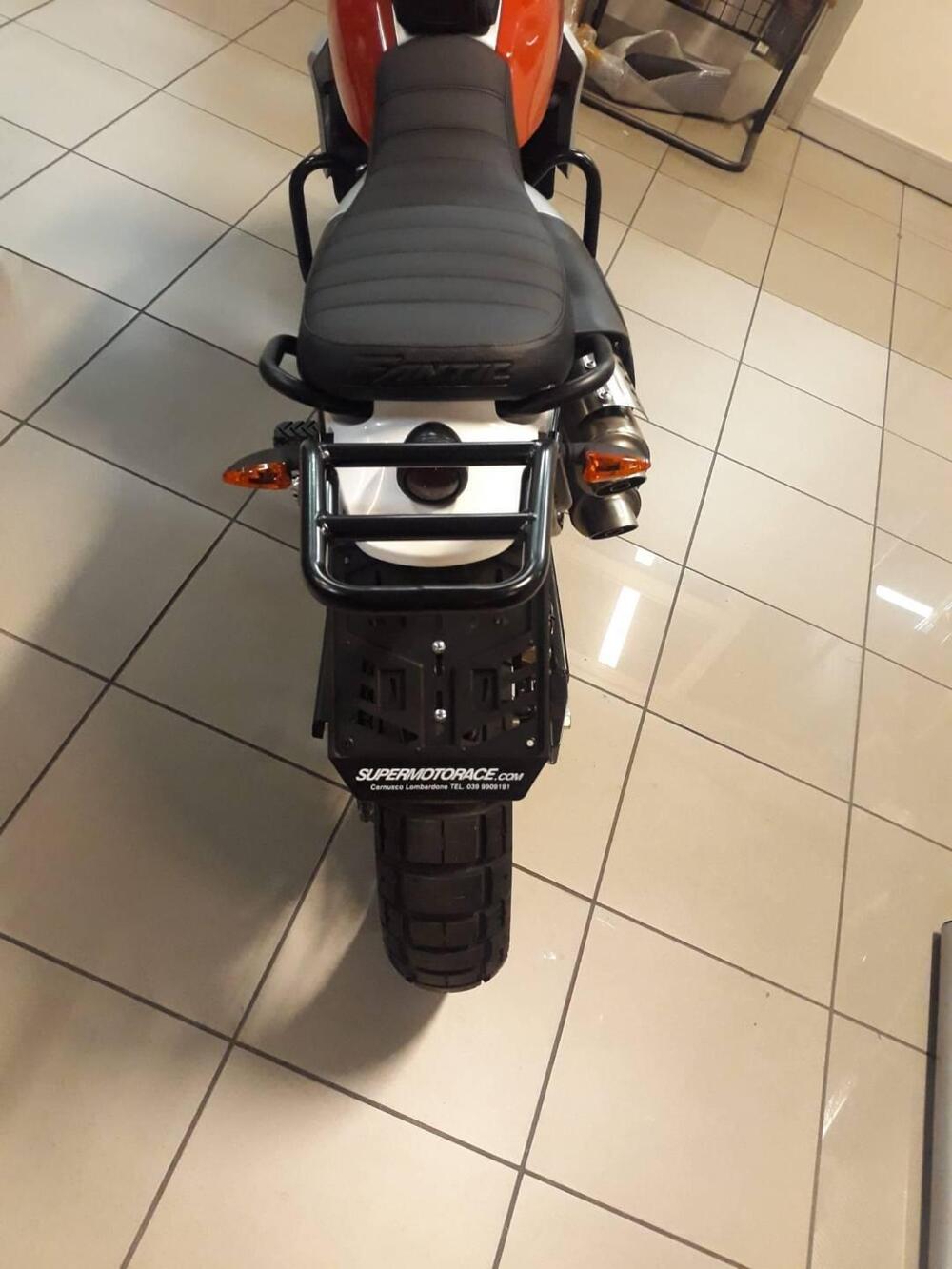 PORTAPACCHI GIVI CABALLERO SCRAMBLER (3)