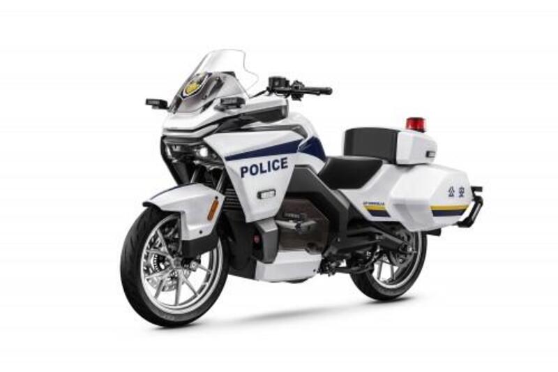 CFMOTO 300GT-E: arriva l&#039;elettrica per la polizia cinese