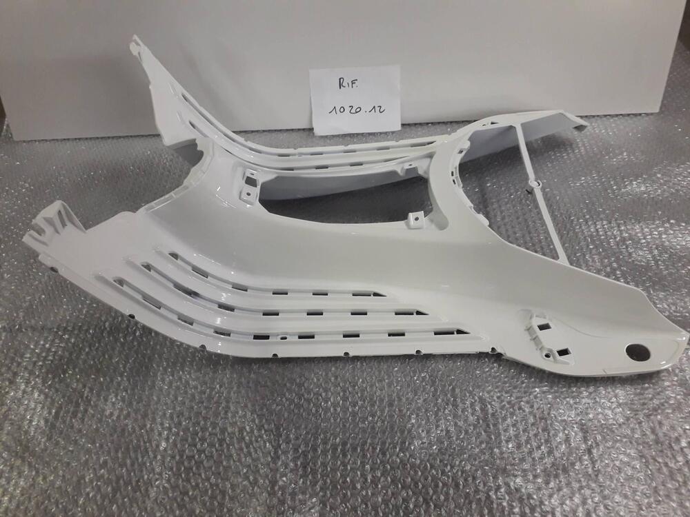 PEDANA VESPA PRIMAVERA / SPRINT BIANCA (3)