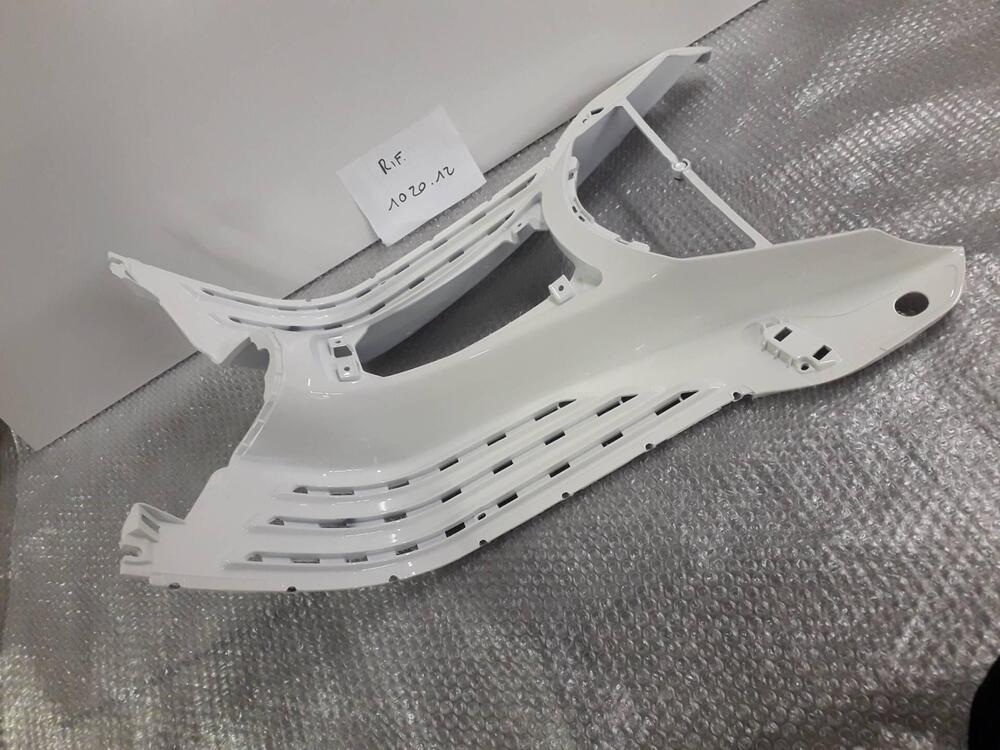 PEDANA VESPA PRIMAVERA / SPRINT BIANCA (4)