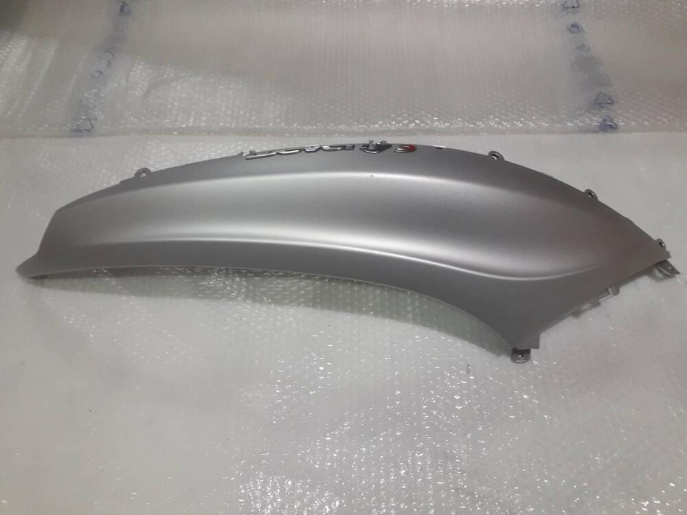 CARENA POSTERIORE DESTRA USATA PIAGGIO BEVERLY