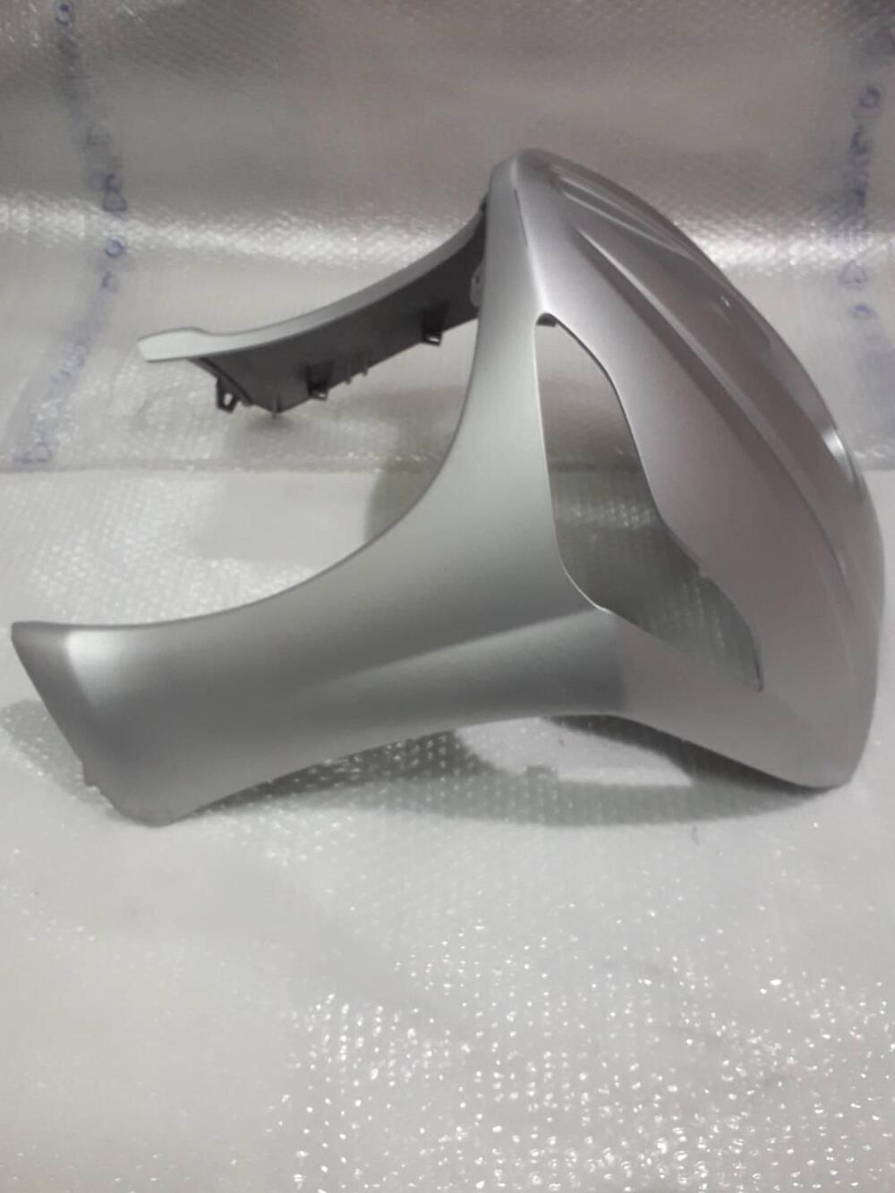 SCUDO ANTERIORE USATO PIAGGIO BEVERLY (3)