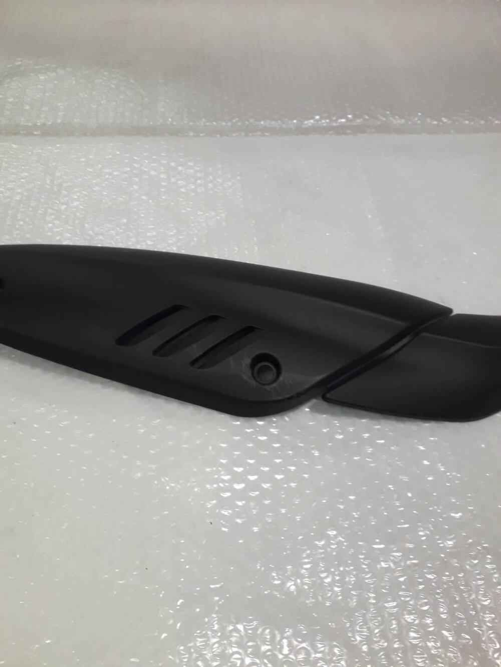 COPRIMARMITTA USATO PER PIAGGIO BEVERLY 300 (4)