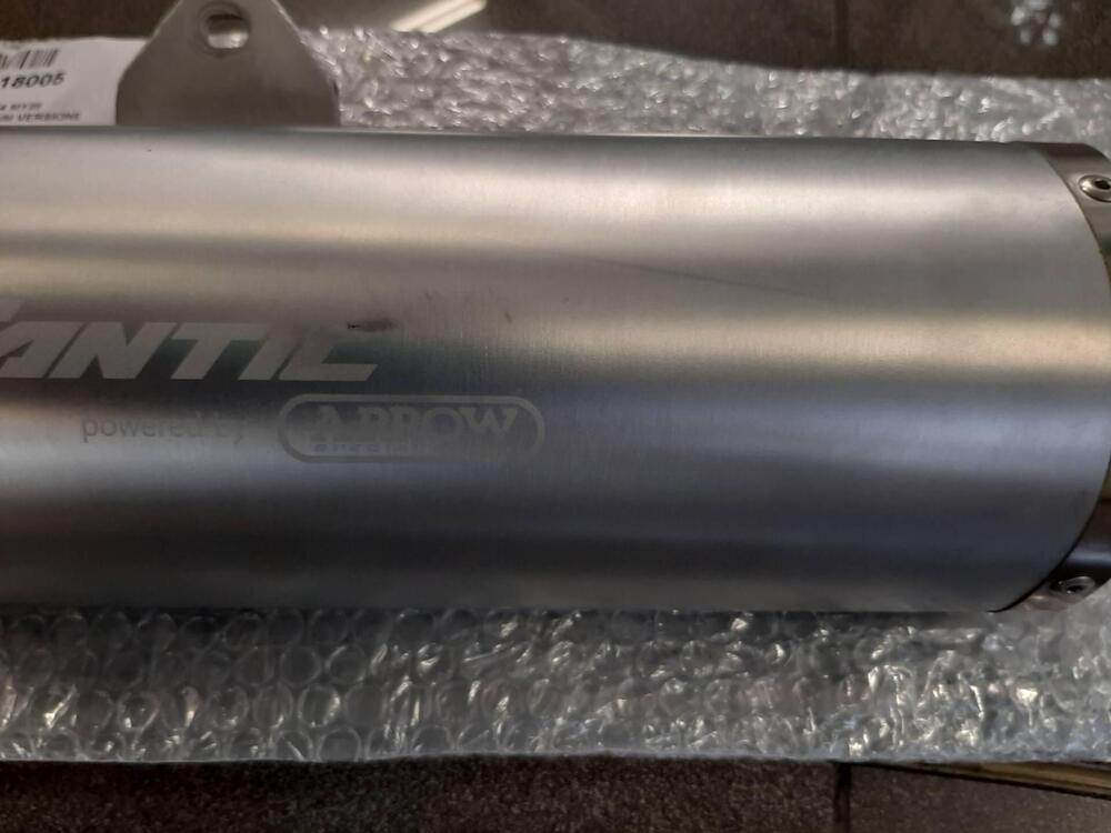 SILENZIATORE/SCARICO ORIGINALE ARROW FANTIC MOTARD Fantic Motor (4)