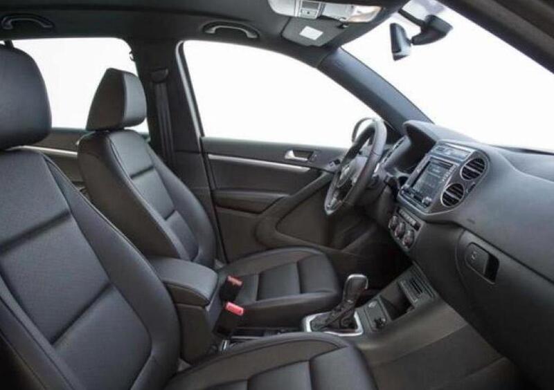 Volkswagen Tiguan (12)