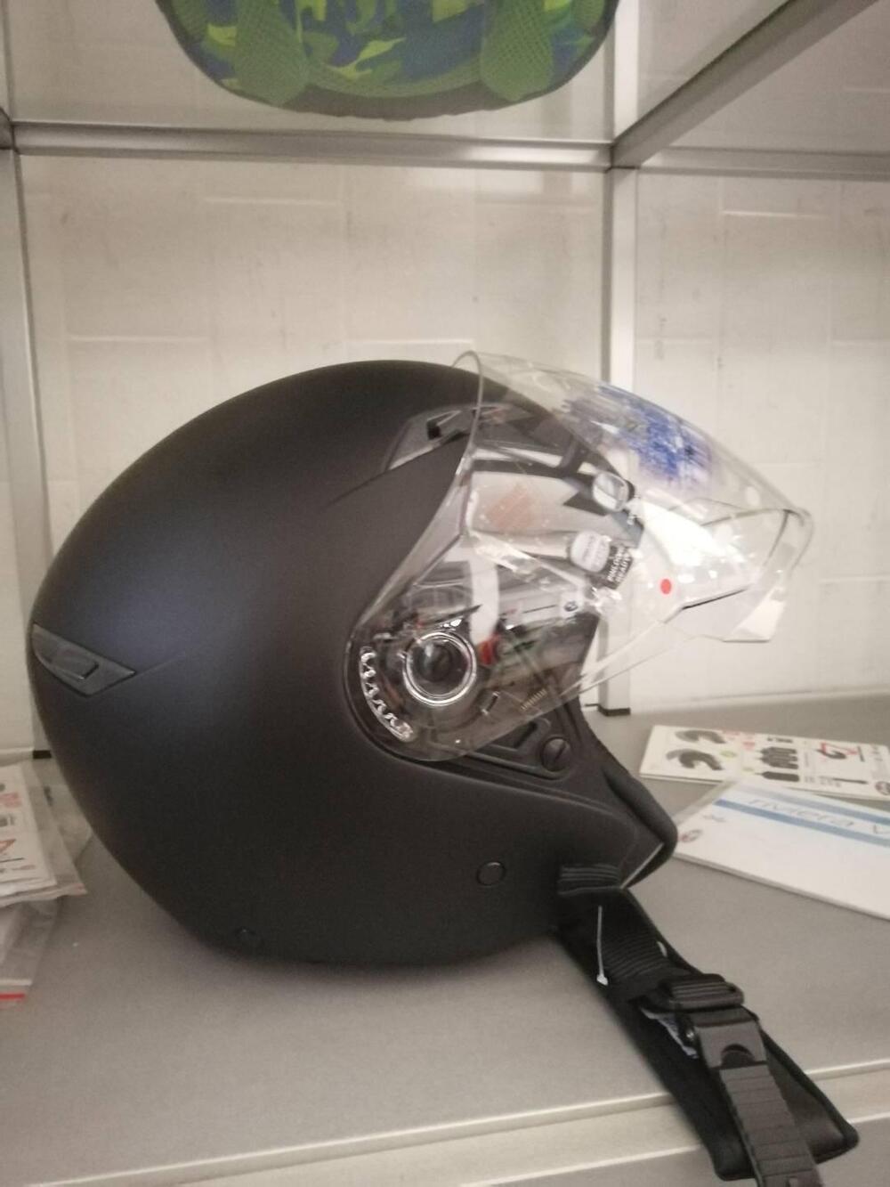 CASCO AIROH CITY ONE COLOR BLACK MATT