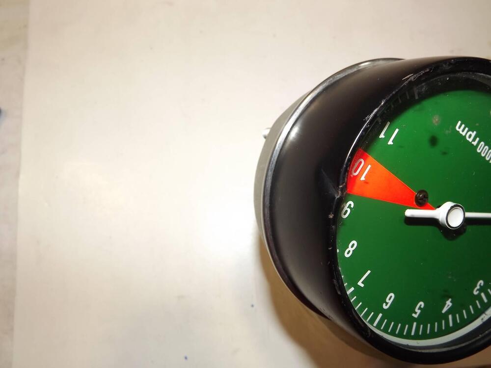 contachilometri e contagiri vari Suzuki (3)